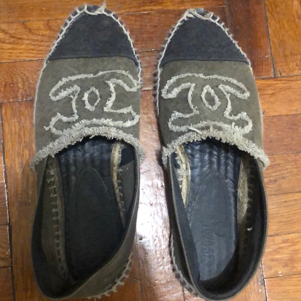 Chanel flats